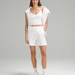 Lululemon Athletica White scuba 5 inch shorts! New with tags. A must for Lulu ❤️